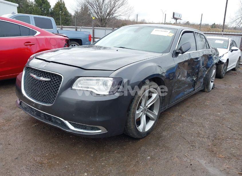 Photo 2 of 2015 Chrysler 300 LIMITED (VIN 2C3CCAAG5FH743042)