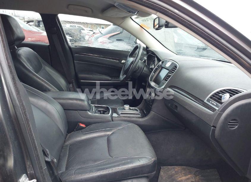 Photo 5 of 2015 Chrysler 300 LIMITED (VIN 2C3CCAAG5FH743042)