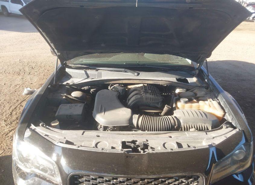 Photo 10 of 2015 Chrysler 300 LIMITED (VIN 2C3CCAAG5FH796792)