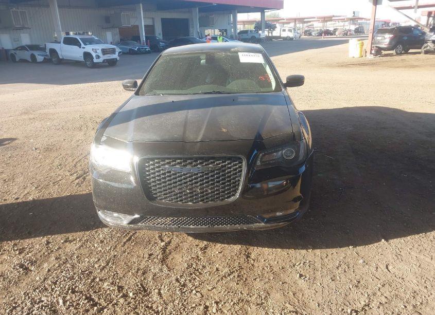 Photo 12 of 2015 Chrysler 300 LIMITED (VIN 2C3CCAAG5FH796792)