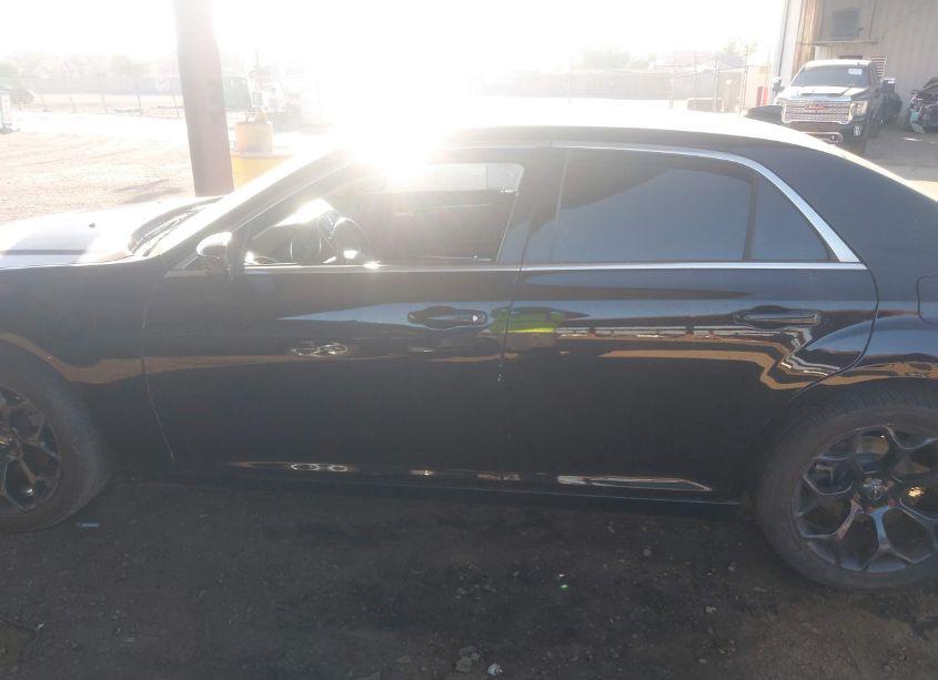 Photo 14 of 2015 Chrysler 300 LIMITED (VIN 2C3CCAAG5FH796792)