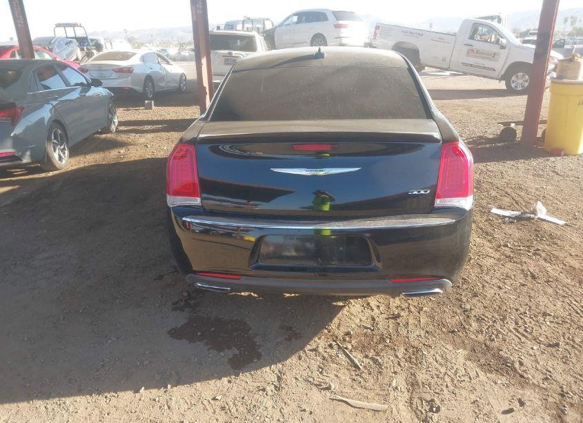 Photo 16 of 2015 Chrysler 300 LIMITED (VIN 2C3CCAAG5FH796792)