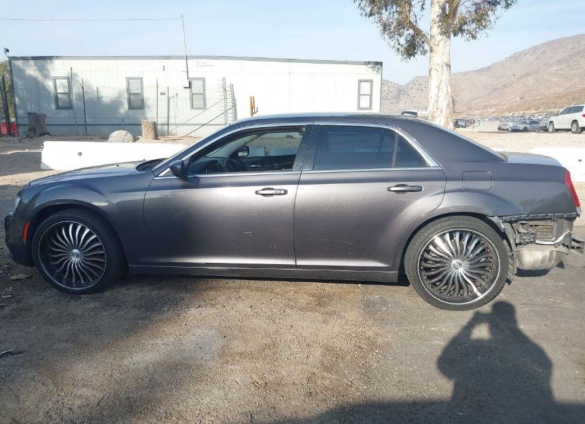 Photo 15 of 2015 Chrysler 300 LIMITED (VIN 2C3CCAAG5FH908846)