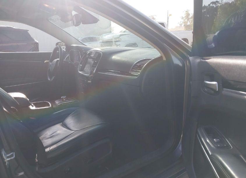 Photo 5 of 2015 Chrysler 300 LIMITED (VIN 2C3CCAAG5FH908846)