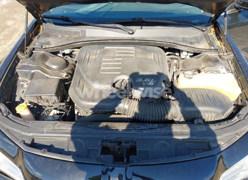 Photo 10 of 2015 Chrysler 300 LIMITED (VIN 2C3CCAAG5FH921788)