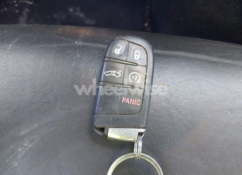 Photo 11 of 2015 Chrysler 300 LIMITED (VIN 2C3CCAAG5FH921788)