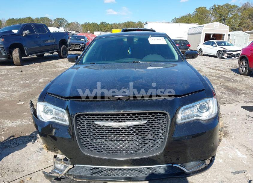Photo 12 of 2015 Chrysler 300 LIMITED (VIN 2C3CCAAG5FH921788)