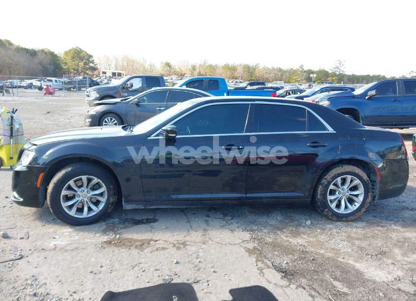 Photo 14 of 2015 Chrysler 300 LIMITED (VIN 2C3CCAAG5FH921788)