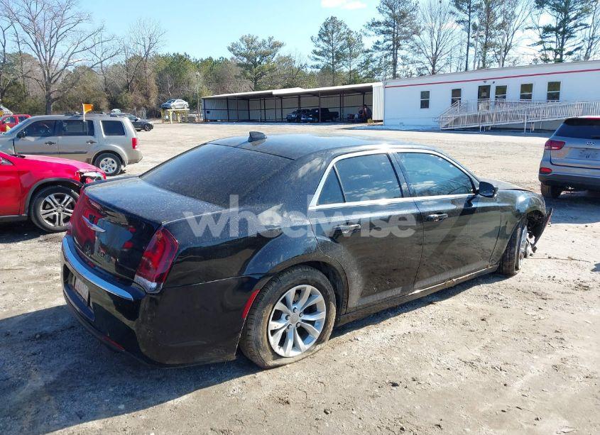 Photo 4 of 2015 Chrysler 300 LIMITED (VIN 2C3CCAAG5FH921788)