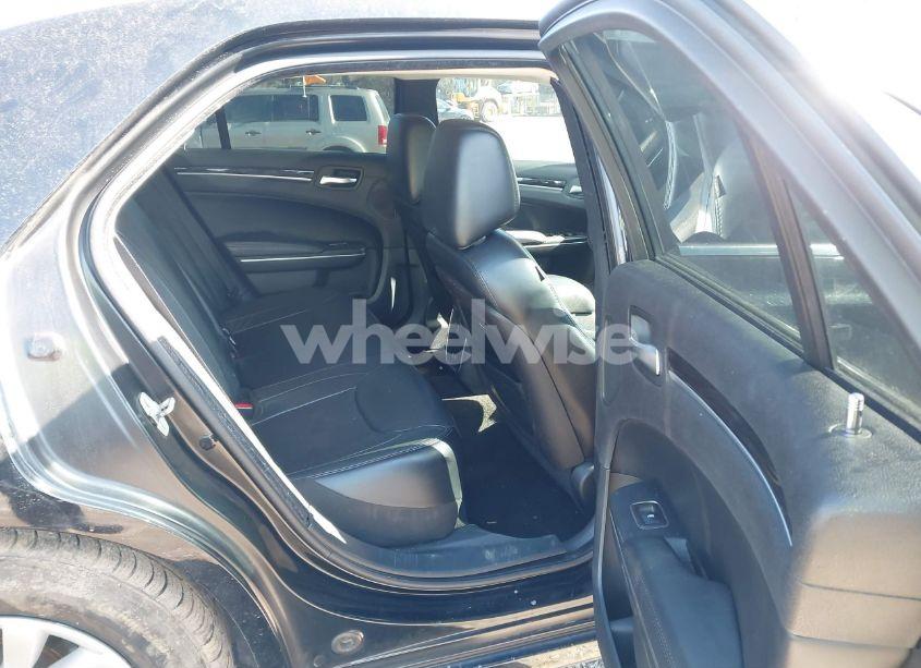 Photo 8 of 2015 Chrysler 300 LIMITED (VIN 2C3CCAAG5FH921788)