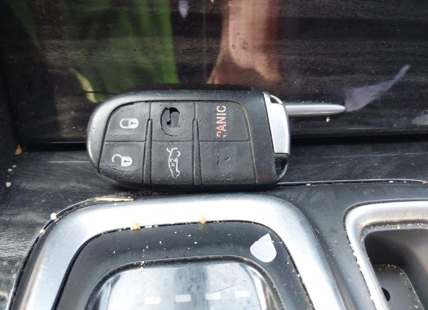 Photo 11 of 2016 Chrysler 300 LIMITED (VIN 2C3CCAAG5GH182360)