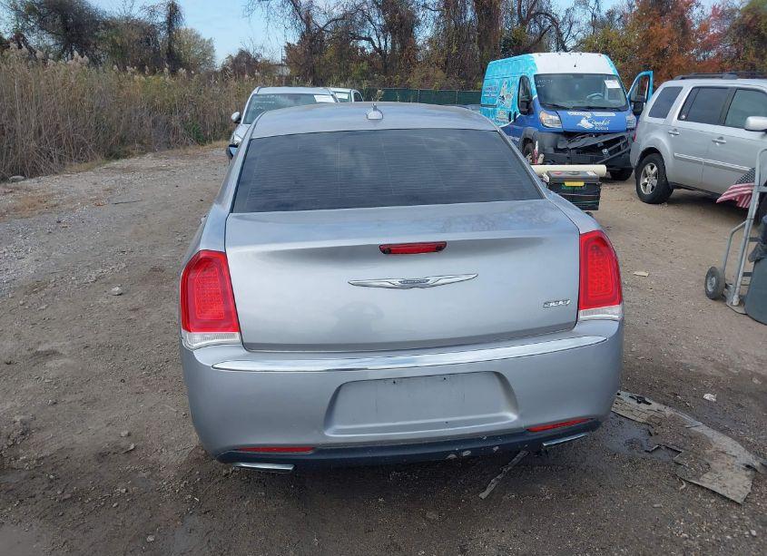 Photo 16 of 2016 Chrysler 300 LIMITED (VIN 2C3CCAAG5GH182360)