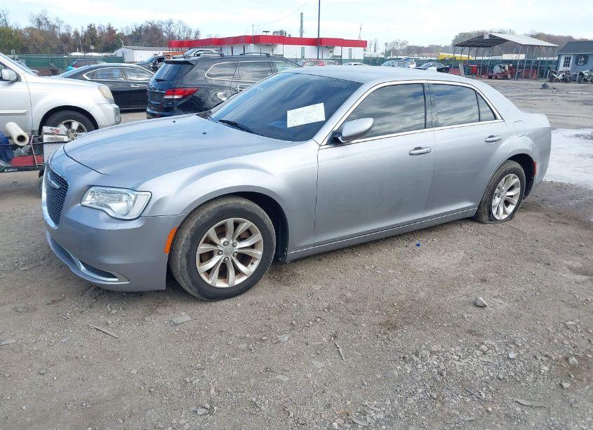 Photo 2 of 2016 Chrysler 300 LIMITED (VIN 2C3CCAAG5GH182360)