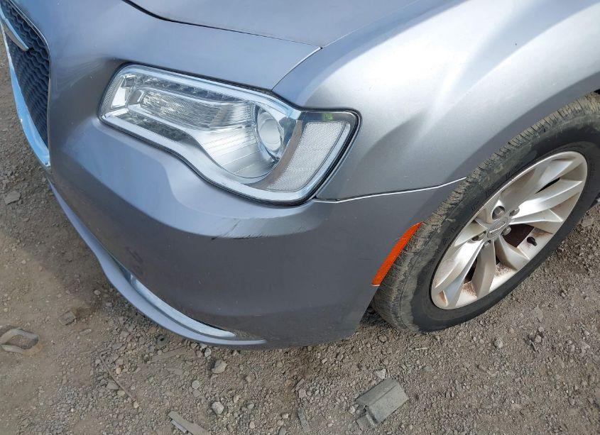 Photo 6 of 2016 Chrysler 300 LIMITED (VIN 2C3CCAAG5GH182360)