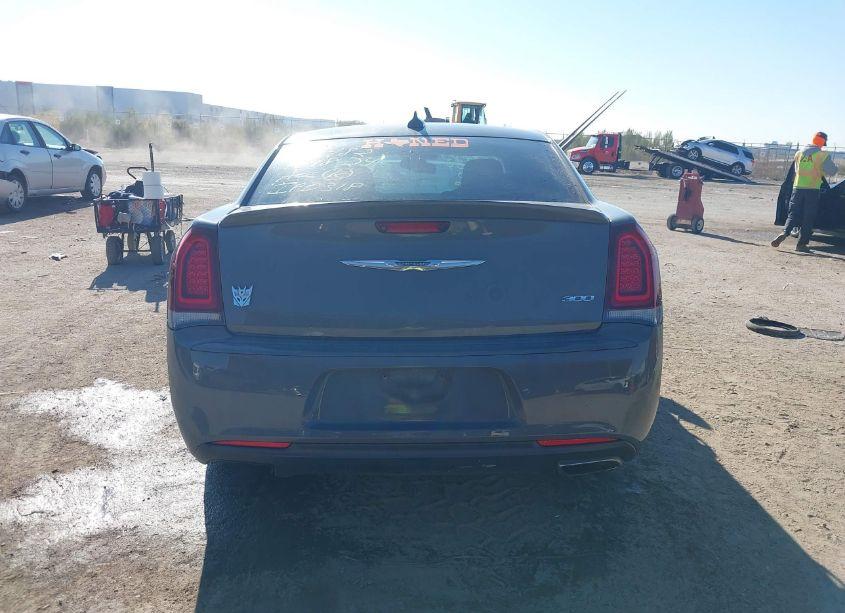 Photo 16 of 2019 Chrysler 300 TOURING (VIN 2C3CCAAG5KH614230)