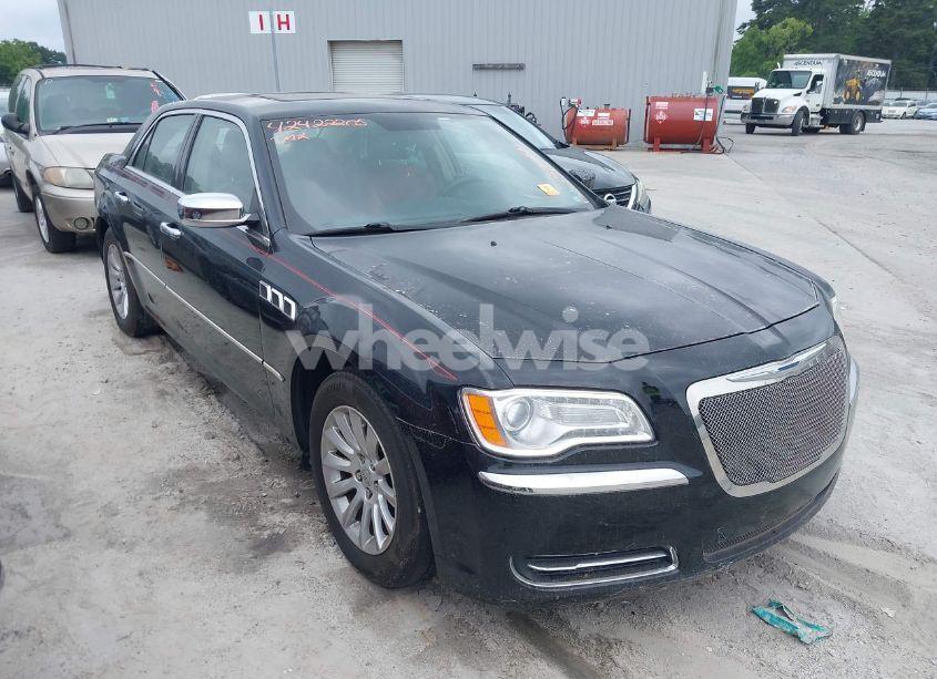 2012 Chrysler 300 (VIN 2C3CCAAG6CH138393) main photo