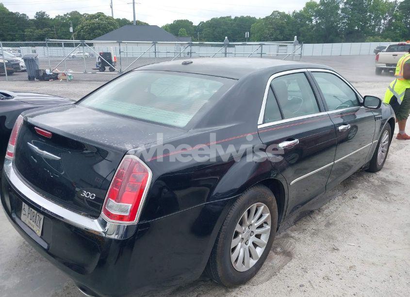 Photo 4 of 2012 Chrysler 300 (VIN 2C3CCAAG6CH138393)