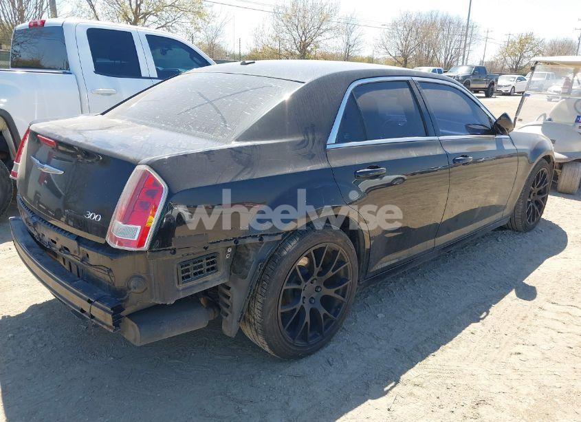 Photo 4 of 2012 Chrysler 300 (VIN 2C3CCAAG6CH261367)