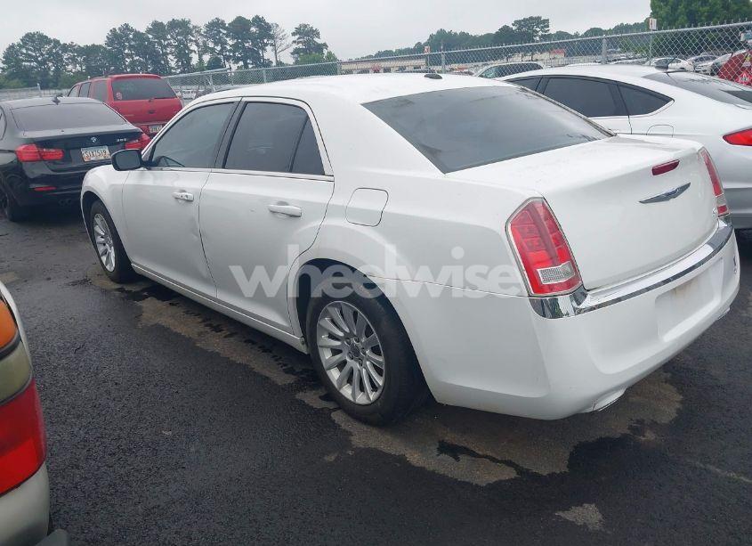 Photo 3 of 2013 Chrysler 300 MOTOWN (VIN 2C3CCAAG6DH709723)