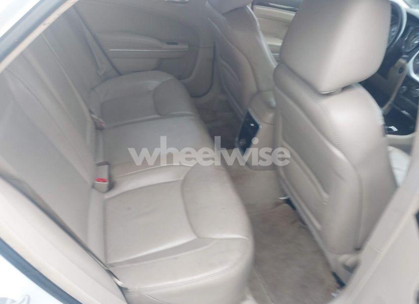 Photo 8 of 2013 Chrysler 300 MOTOWN (VIN 2C3CCAAG6DH709723)