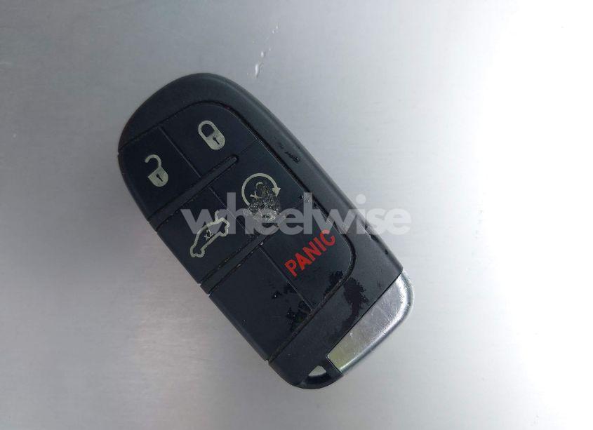 Photo 11 of 2014 Chrysler 300 (VIN 2C3CCAAG6EH220935)