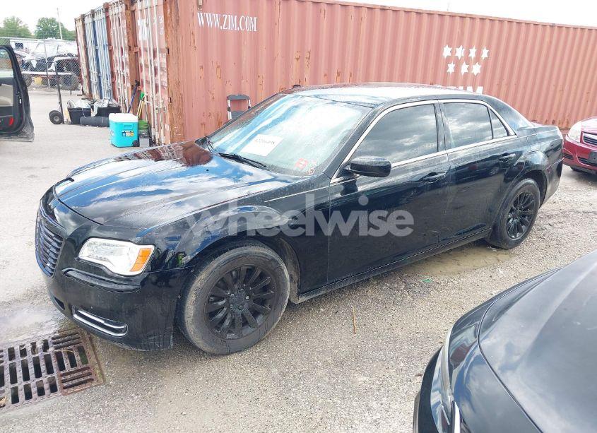 Photo 2 of 2014 Chrysler 300 (VIN 2C3CCAAG6EH220935)