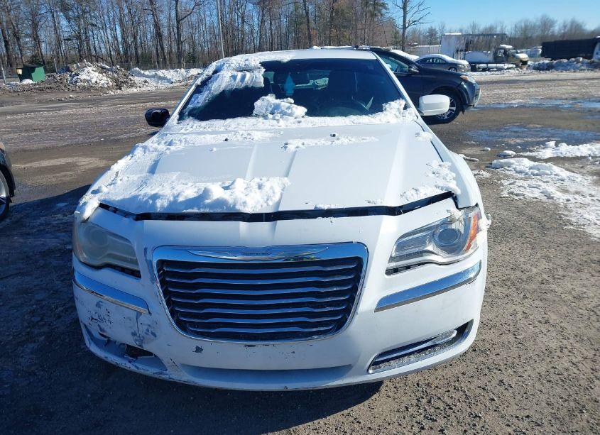 Photo 11 of 2014 Chrysler 300 (VIN 2C3CCAAG6EH365327)