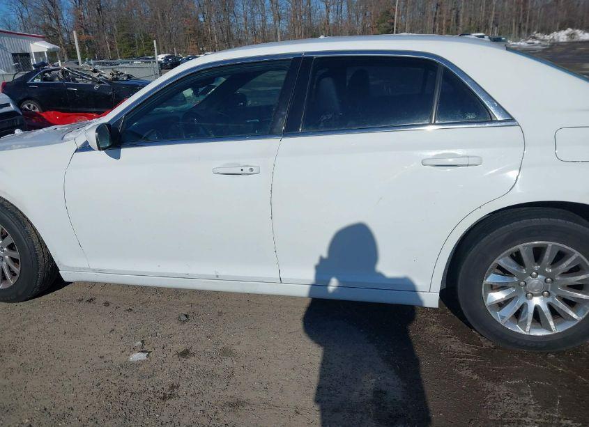 Photo 13 of 2014 Chrysler 300 (VIN 2C3CCAAG6EH365327)