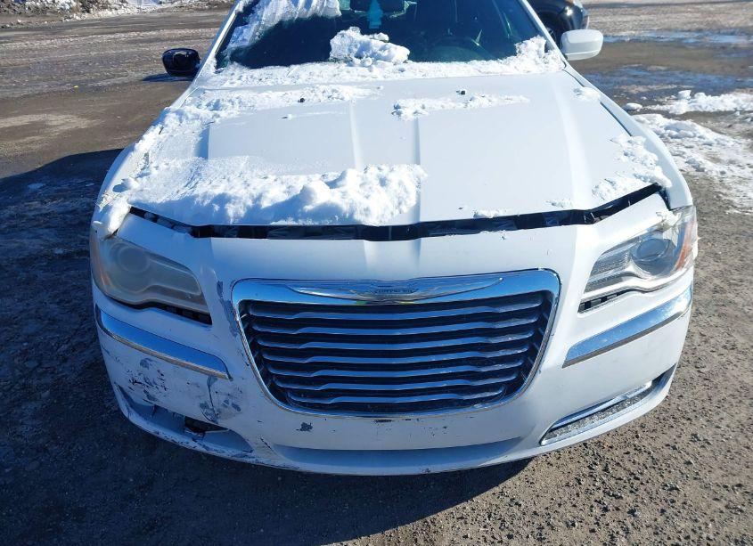 Photo 6 of 2014 Chrysler 300 (VIN 2C3CCAAG6EH365327)