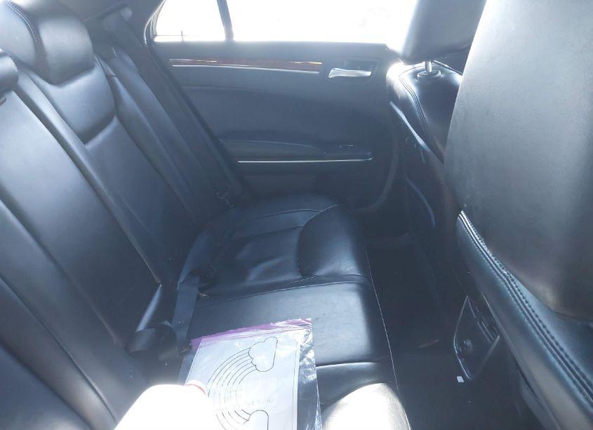 Photo 8 of 2014 Chrysler 300 (VIN 2C3CCAAG6EH365327)