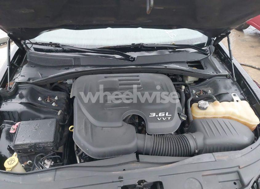 Photo 10 of 2014 Chrysler 300 (VIN 2C3CCAAG6EH380782)