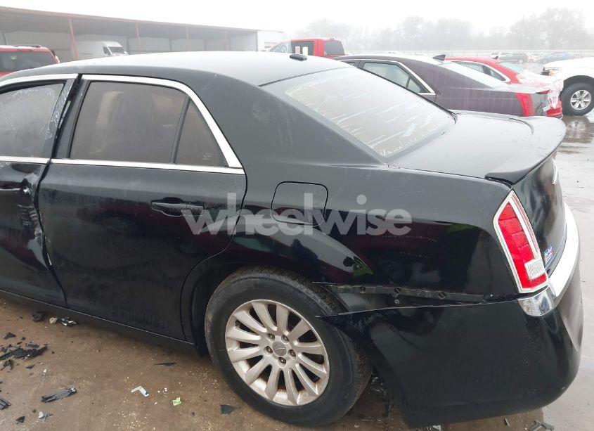 Photo 17 of 2014 Chrysler 300 (VIN 2C3CCAAG6EH380782)