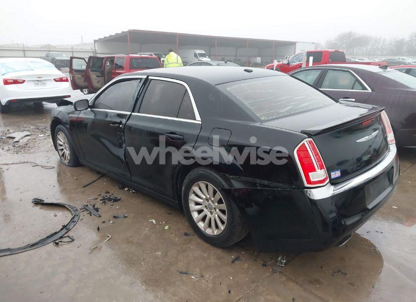 Photo 3 of 2014 Chrysler 300 (VIN 2C3CCAAG6EH380782)