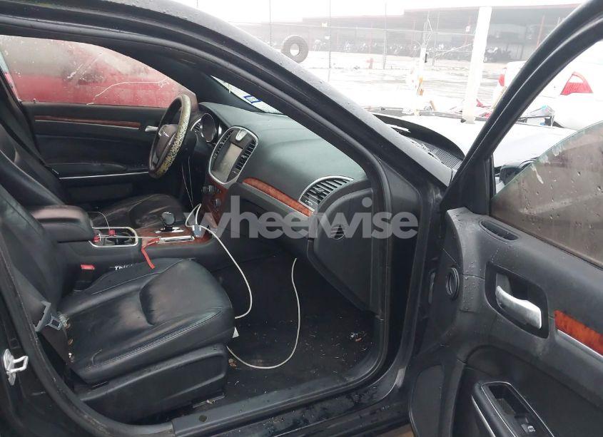 Photo 5 of 2014 Chrysler 300 (VIN 2C3CCAAG6EH380782)