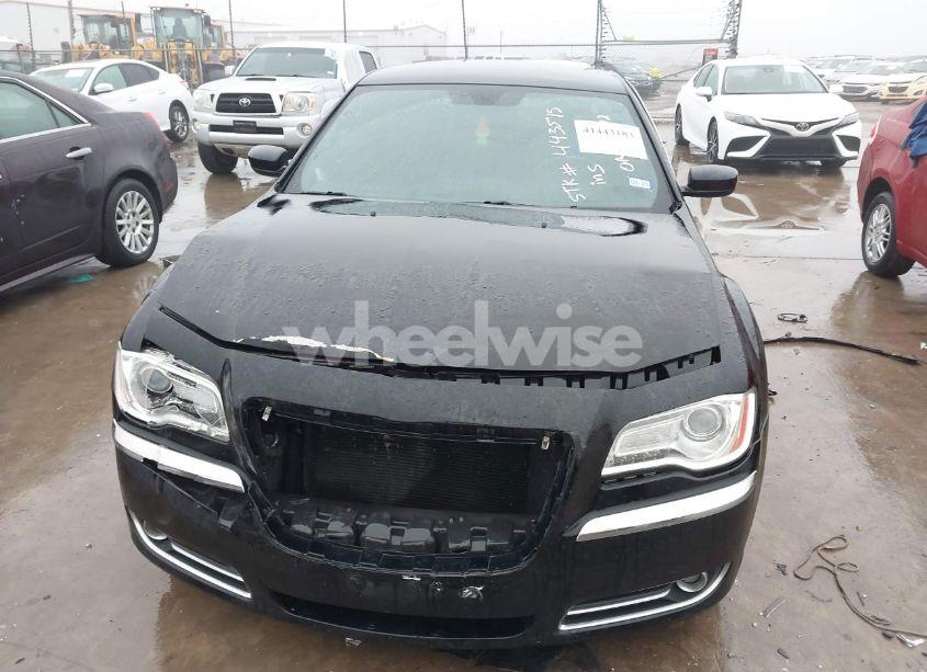 Photo 6 of 2014 Chrysler 300 (VIN 2C3CCAAG6EH380782)