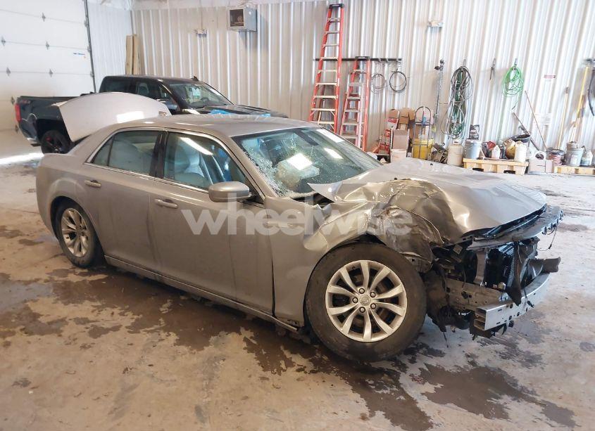 2015 Chrysler 300 LIMITED (VIN 2C3CCAAG6FH749366) main photo