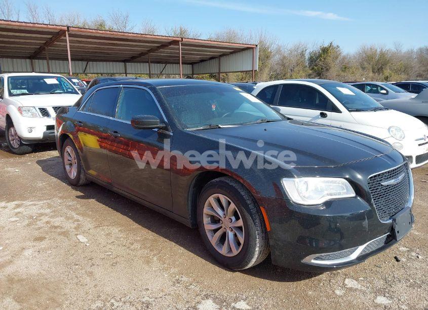 Photo 13 of 2015 Chrysler 300 LIMITED (VIN 2C3CCAAG6FH801921)