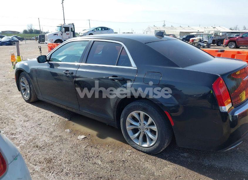 Photo 14 of 2015 Chrysler 300 LIMITED (VIN 2C3CCAAG6FH801921)