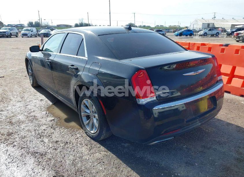 Photo 3 of 2015 Chrysler 300 LIMITED (VIN 2C3CCAAG6FH801921)