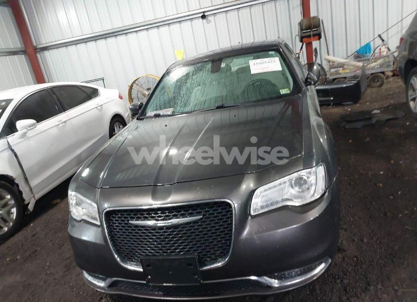 Photo 13 of 2015 Chrysler 300 LIMITED (VIN 2C3CCAAG6FH818475)