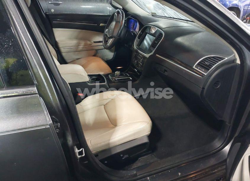 Photo 5 of 2015 Chrysler 300 LIMITED (VIN 2C3CCAAG6FH818475)