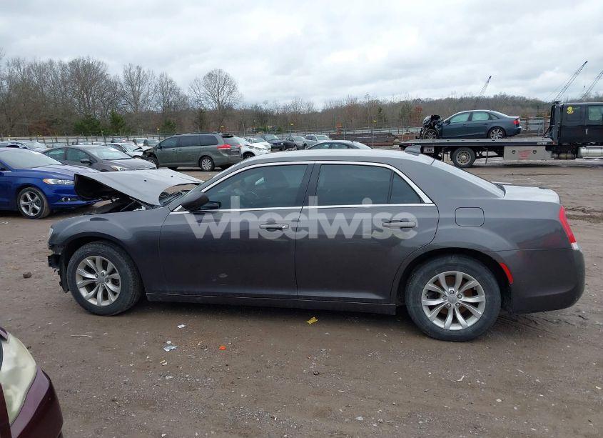 Photo 13 of 2015 Chrysler 300 LIMITED (VIN 2C3CCAAG6FH819268)