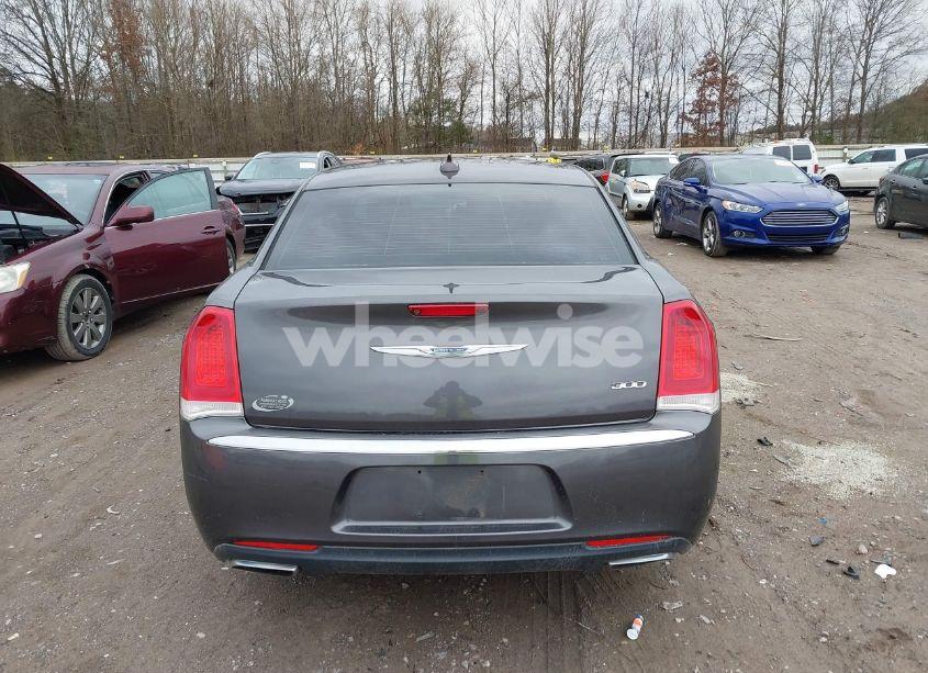 Photo 15 of 2015 Chrysler 300 LIMITED (VIN 2C3CCAAG6FH819268)