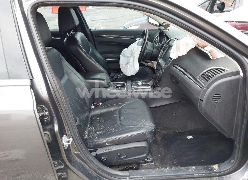 Photo 5 of 2015 Chrysler 300 LIMITED (VIN 2C3CCAAG6FH819268)