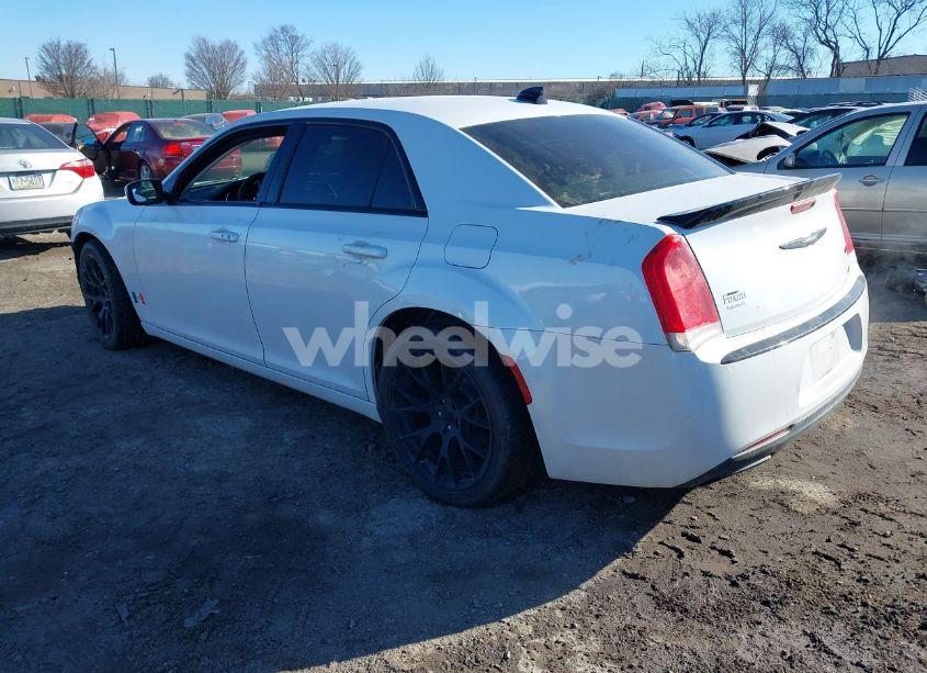 Photo 3 of 2015 Chrysler 300 LIMITED (VIN 2C3CCAAG6FH876084)