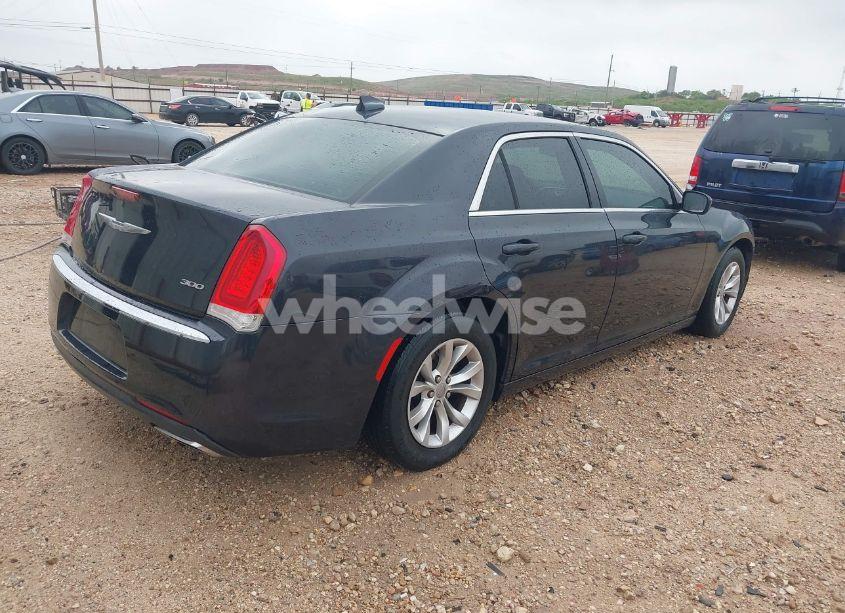 Photo 4 of 2015 Chrysler 300 LIMITED (VIN 2C3CCAAG6FH929978)
