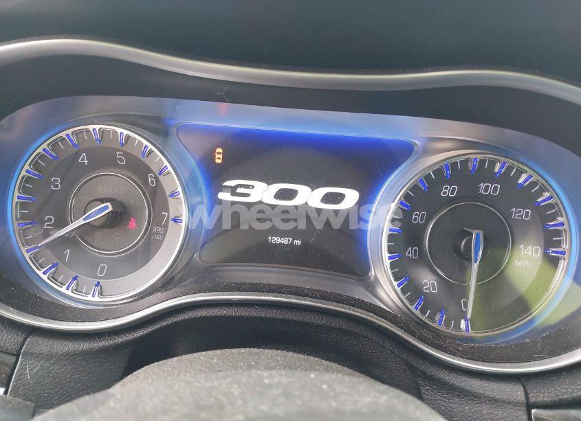 Photo 7 of 2015 Chrysler 300 LIMITED (VIN 2C3CCAAG6FH929978)