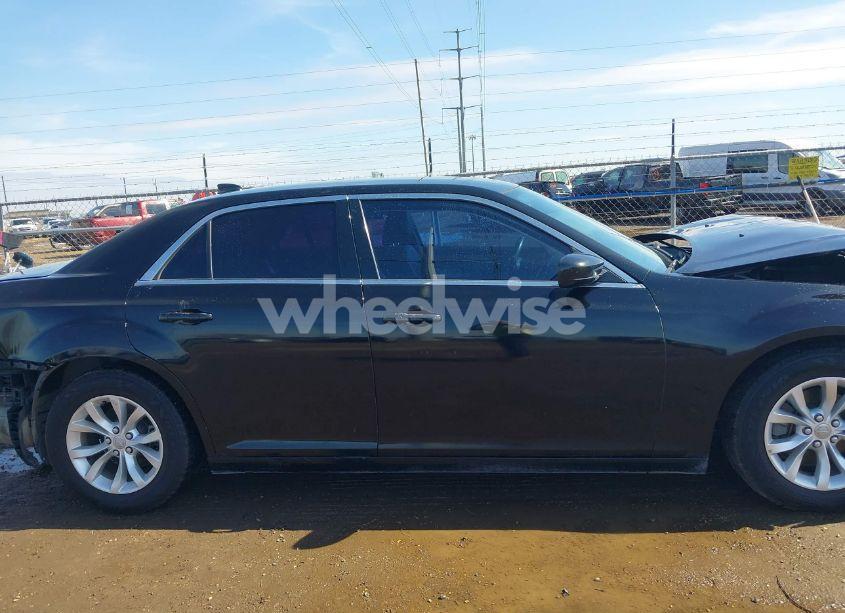 Photo 14 of 2016 Chrysler 300 LIMITED (VIN 2C3CCAAG6GH106212)