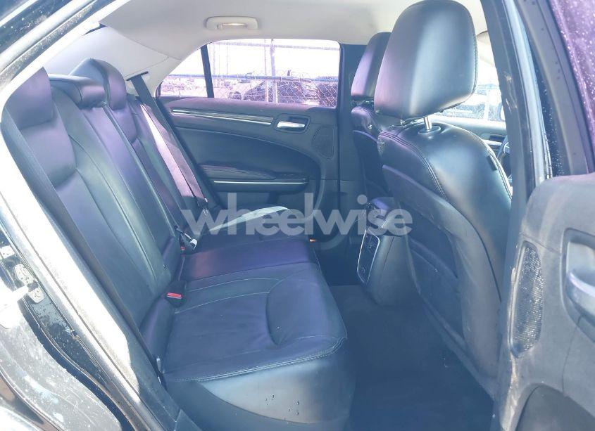 Photo 8 of 2016 Chrysler 300 LIMITED (VIN 2C3CCAAG6GH106212)