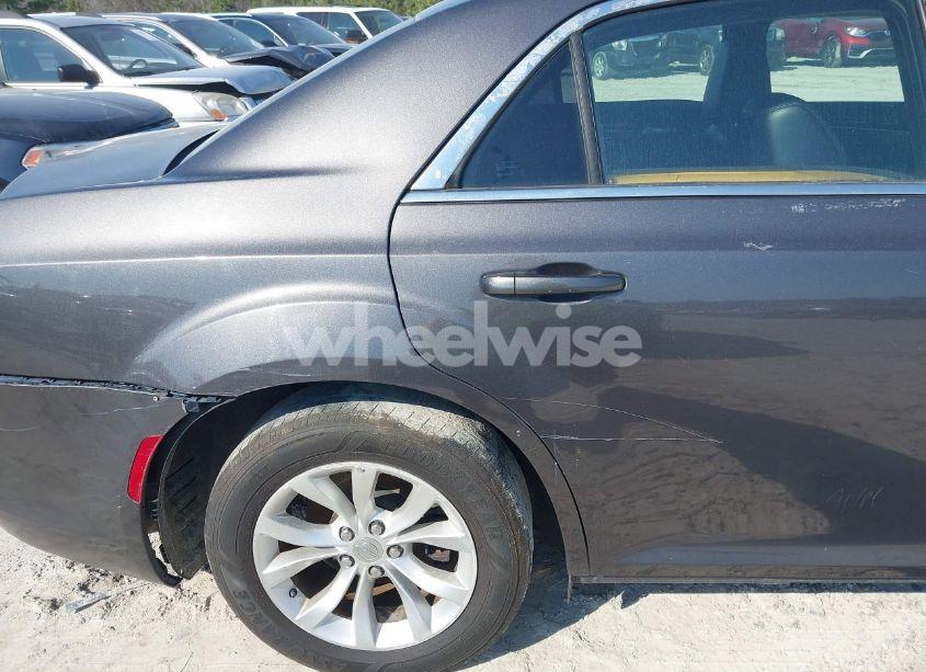 Photo 17 of 2016 Chrysler 300 LIMITED (VIN 2C3CCAAG6GH151523)